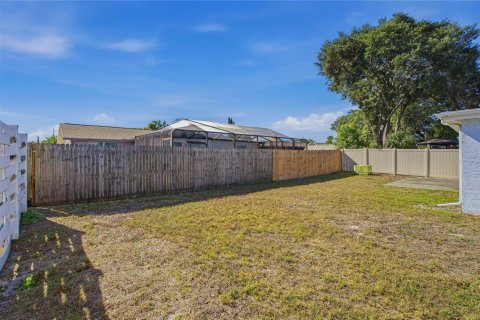 Villa ou maison à vendre à Port Richey, Floride: 2 chambres, 124.86 m2 № 2395903 - photo 4