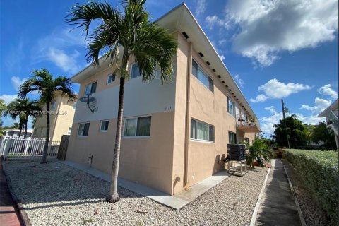 Condo à Miami Beach, Floride, 2 chambres № 2048906