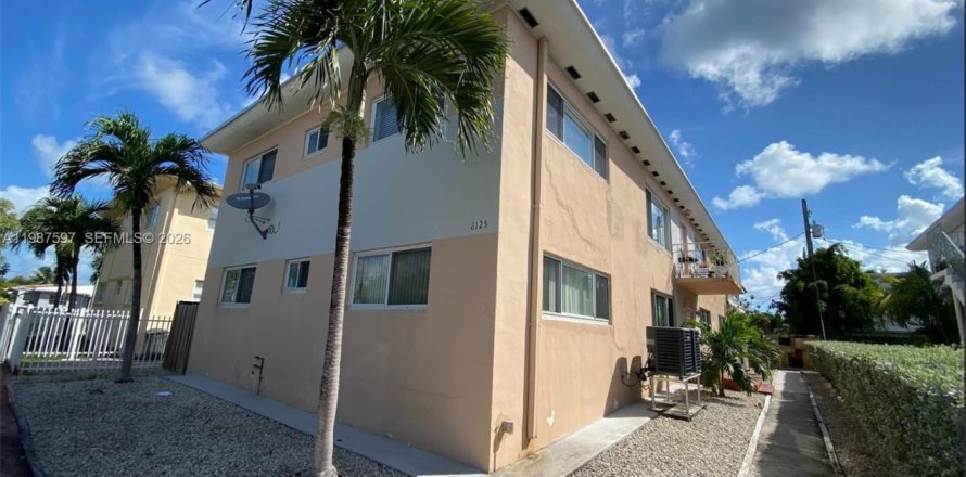 Condo à Miami Beach, Floride, 2 chambres № 2048906