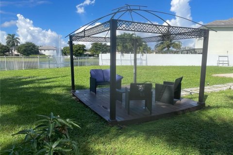 House in Homestead, Florida 5 bedrooms, 201.6 sq.m. № 1972141 - photo 25