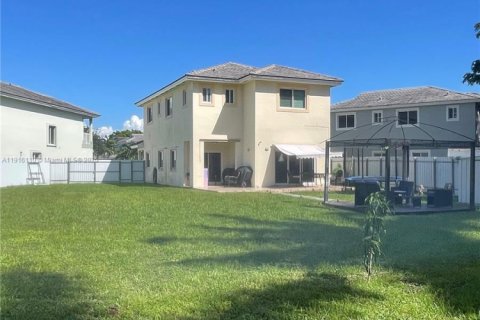 House in Homestead, Florida 5 bedrooms, 201.6 sq.m. № 1972141 - photo 26