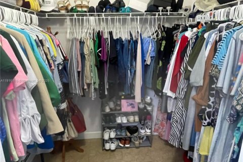 House in Homestead, Florida 5 bedrooms, 201.6 sq.m. № 1972141 - photo 18