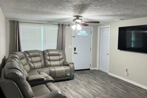 House in Holiday, Florida 4 bedrooms, 105.91 sq.m. № 2155628 - photo 6