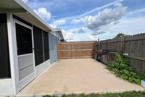 House in Holiday, Florida 4 bedrooms, 105.91 sq.m. № 2155628 - photo 22