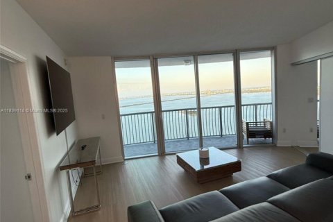 Condominio en alquiler en Miami, Florida, 2 dormitorios, 97.36 m2 № 1825761 - foto 17