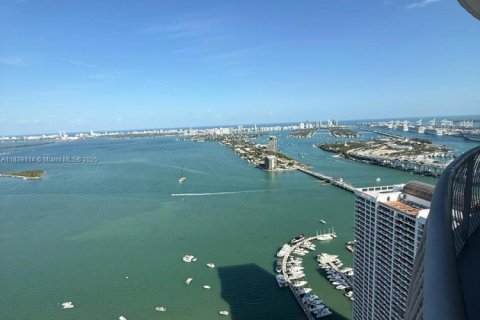 Condominio en alquiler en Miami, Florida, 2 dormitorios, 97.36 m2 № 1825761 - foto 8