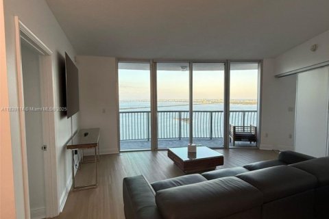 Condominio en alquiler en Miami, Florida, 2 dormitorios, 97.36 m2 № 1825761 - foto 16