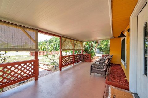 Casa en venta en Saint Petersburg, Florida, 3 dormitorios, 148.64 m2 № 1663131 - foto 9