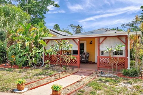Casa en venta en Saint Petersburg, Florida, 3 dormitorios, 148.64 m2 № 1663131 - foto 4