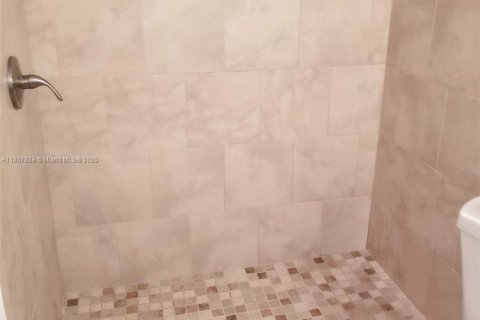 Condo in Margate, Florida, 2 bedrooms № 1933571 - photo 18