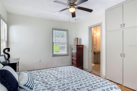 Villa ou maison à vendre à DeLand, Floride: 5 chambres, 211.35 m2 № 1843867 - photo 25