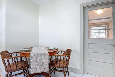 Villa ou maison à vendre à DeLand, Floride: 5 chambres, 211.35 m2 № 1843867 - photo 11