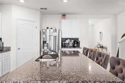 Villa ou maison à vendre à Winter Haven, Floride: 5 chambres, 250.46 m2 № 1909706 - photo 8