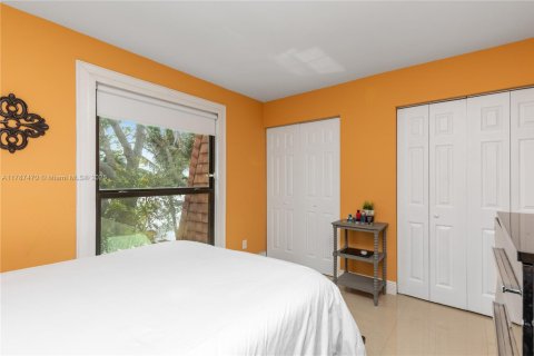 Купить таунхаус в Пемброк-Пайнс, Флорида 2 спальни, 96.62м2, № 2013249 - фото 20