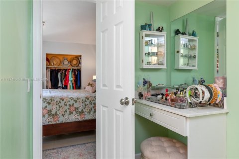 Купить таунхаус в Пемброк-Пайнс, Флорида 2 спальни, 96.62м2, № 2013249 - фото 17