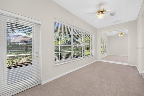 House in Clermont, Florida 3 bedrooms, 202.81 sq.m. № 2434892 - photo 10