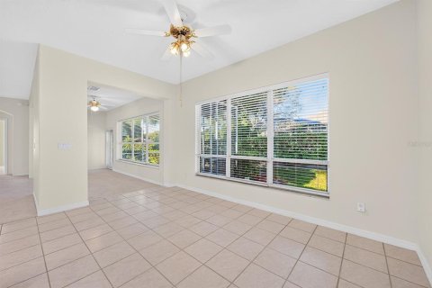 House in Clermont, Florida 3 bedrooms, 202.81 sq.m. № 2434892 - photo 16