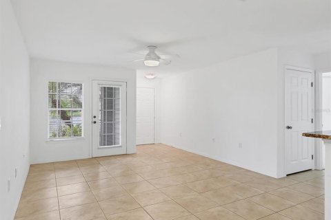 Condo in Lakewood Ranch, Florida, 2 bedrooms  № 1819165 - photo 13