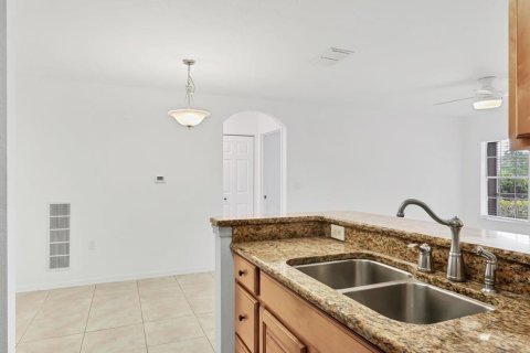 Condo in Lakewood Ranch, Florida, 2 bedrooms  № 1819165 - photo 18