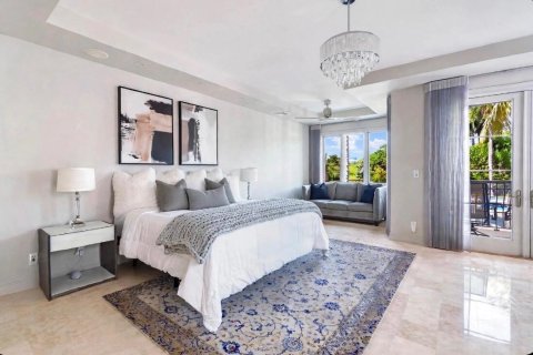 Adosado en venta en Fort Lauderdale, Florida, 3 dormitorios, 271.37 m2 № 2365242 - foto 19