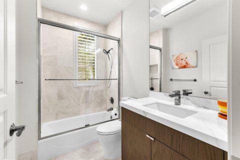 Adosado en venta en Fort Lauderdale, Florida, 3 dormitorios, 271.37 m2 № 2365242 - foto 27