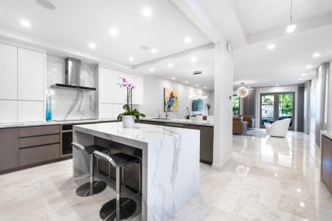 Adosado en venta en Fort Lauderdale, Florida, 3 dormitorios, 271.37 m2 № 2365242 - foto 9