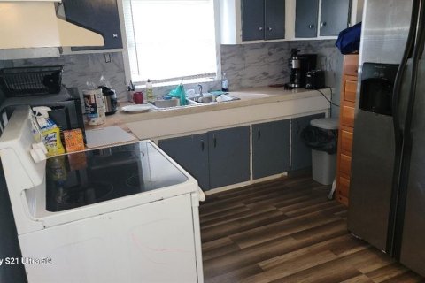 Casa en venta en Gibsonton, Florida, 2 dormitorios, 78.41 m2 № 1853944 - foto 5