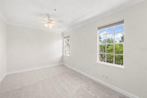 Adosado en venta en Tampa, Florida, 4 dormitorios, 254.65 m2 № 2295253 - foto 25