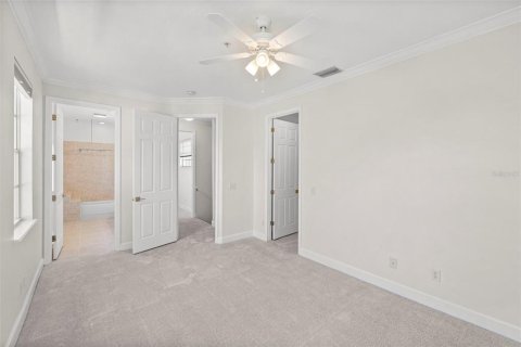 Adosado en venta en Tampa, Florida, 4 dormitorios, 254.65 m2 № 2295253 - foto 26