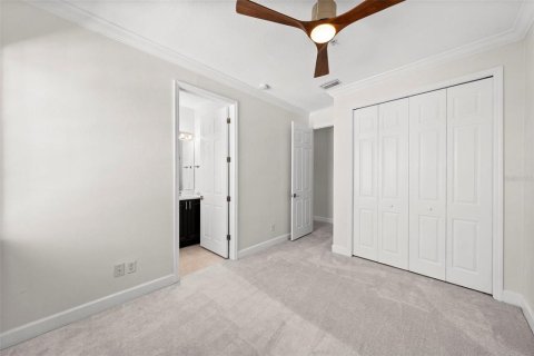 Adosado en venta en Tampa, Florida, 4 dormitorios, 254.65 m2 № 2295253 - foto 29