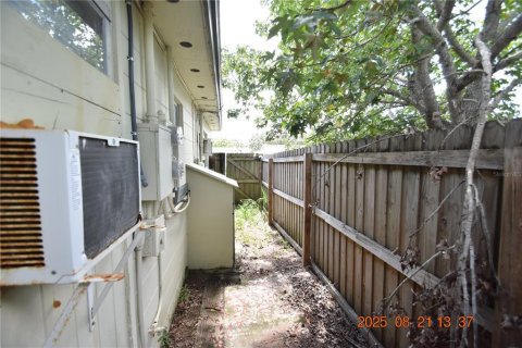 Studio in Saint Petersburg, Florida № 1904462 - photo 6