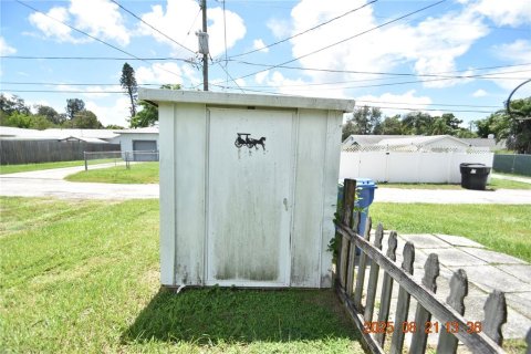 Studio in Saint Petersburg, Florida № 1904462 - photo 4