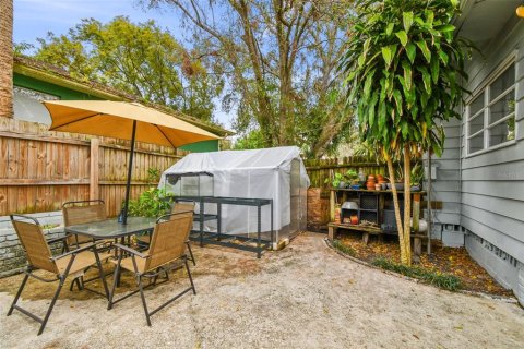 Villa ou maison à vendre à Tampa, Floride: 2 chambres, 85.1 m2 № 1510052 - photo 12