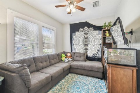 Villa ou maison à vendre à Tampa, Floride: 2 chambres, 85.1 m2 № 1510052 - photo 8