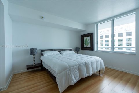 Condominio en venta en Miami, Florida, 1 dormitorio, 78.6 m2 № 1888800 - foto 27