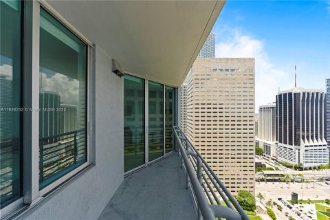 Condominio en venta en Miami, Florida, 1 dormitorio, 78.6 m2 № 1888800 - foto 11