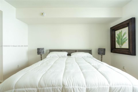 Condominio en venta en Miami, Florida, 1 dormitorio, 78.6 m2 № 1888800 - foto 26