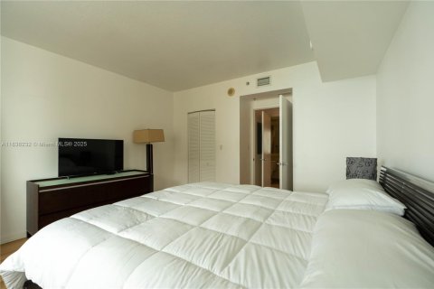 Condominio en venta en Miami, Florida, 1 dormitorio, 78.6 m2 № 1888800 - foto 30