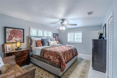 House in Sanford, Florida 2 bedrooms, 179.86 sq.m. № 1868996 - photo 16