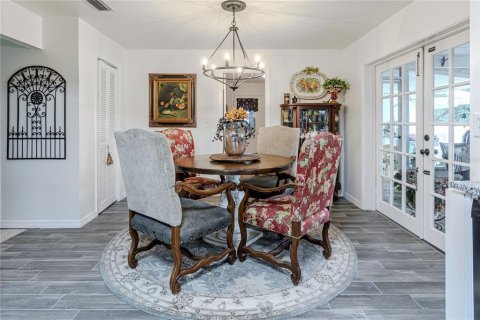 House in Sanford, Florida 2 bedrooms, 179.86 sq.m. № 1868996 - photo 9