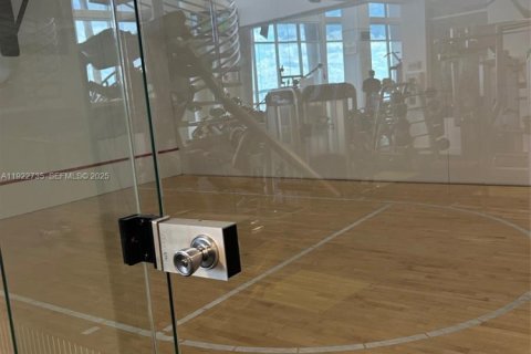 Condominio en alquiler en Miami, Florida, 1 dormitorio, 89.09 m2 № 1989651 - foto 13