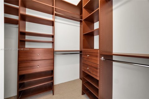 Condominio en alquiler en Miami, Florida, 1 dormitorio, 89.09 m2 № 1989651 - foto 23