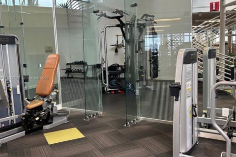 Condominio en alquiler en Miami, Florida, 1 dormitorio, 89.09 m2 № 1989651 - foto 12