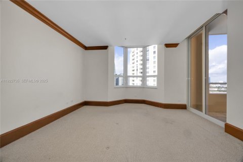 Condominio en alquiler en Miami, Florida, 1 dormitorio, 89.09 m2 № 1989651 - foto 22