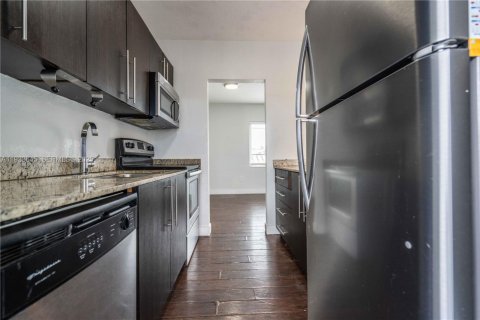 Apartment in Miami Beach, Florida 2 bedrooms, 83.61 sq.m. № 1991438 - photo 7