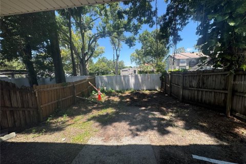 Touwnhouse à louer à Tampa, Floride: 2 chambres, 96.06 m2 № 2131930 - photo 4