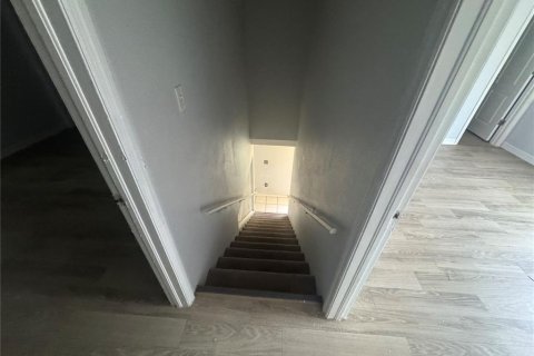 Touwnhouse à louer à Tampa, Floride: 2 chambres, 96.06 m2 № 2131930 - photo 6