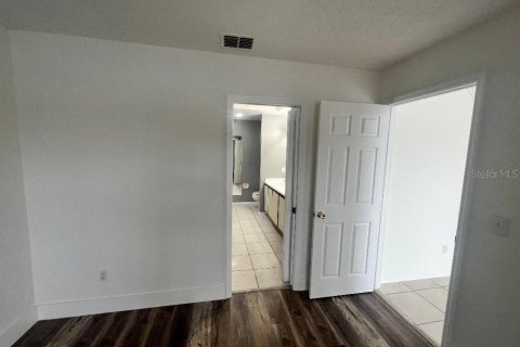 Villa ou maison à louer à Kissimmee, Floride: 4 chambres, 177.07 m2 № 2413675 - photo 5