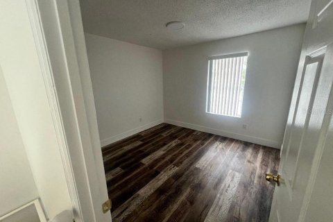 Villa ou maison à louer à Kissimmee, Floride: 4 chambres, 177.07 m2 № 2413675 - photo 15