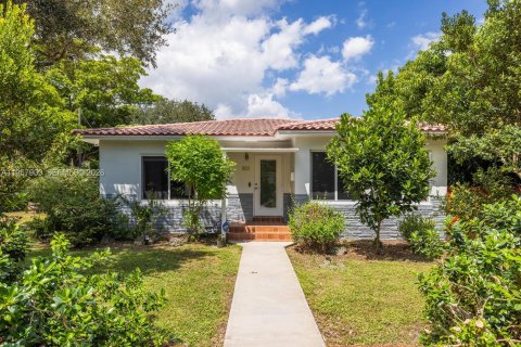 Снять в аренду виллу или дом в Бискейн-Парк, Флорида 3 спальни, 200.67м2, № 2032873 - фото 4